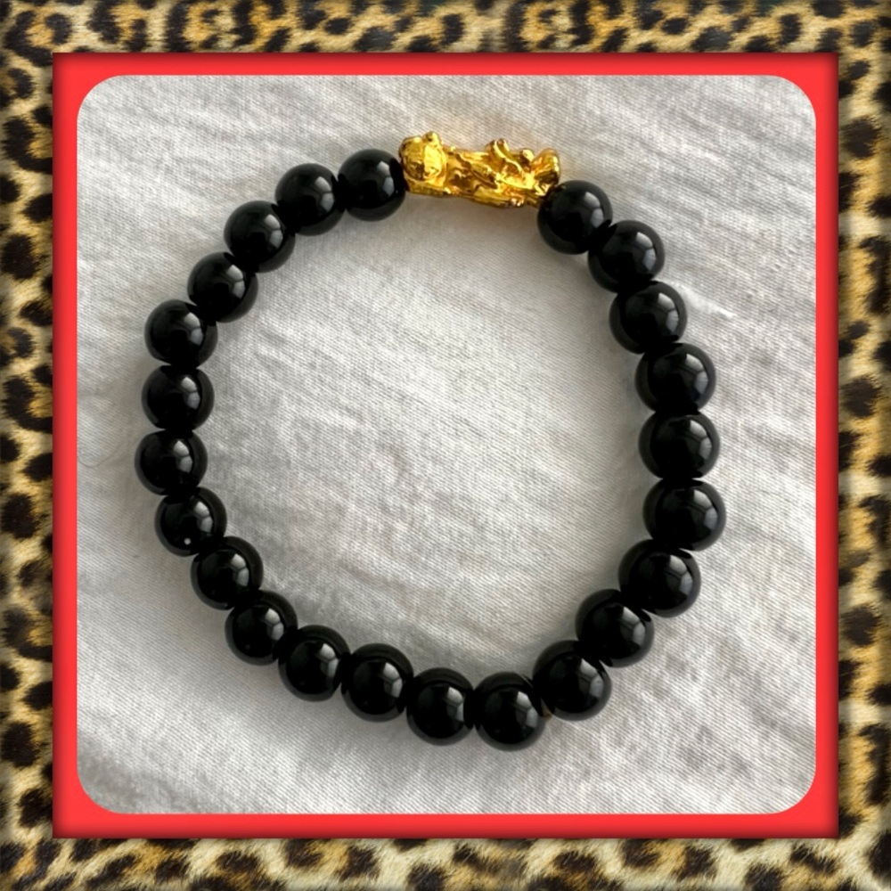 👑✅PRICE FIRM✅ Black Beaded Bracelet with Pixiu Gold Accent